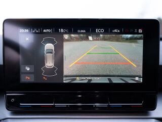 SEAT Leon Plug In Hybrid  FR-Package  Desire Red 150kW