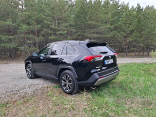 Toyota RAV4 Luxury Plus AWD 2.5 131kW