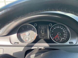 Volkswagen Passat 2.0 103kW