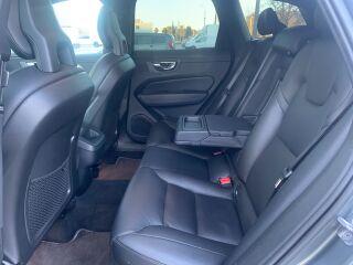 Volvo XC60 AWD R-design 2.0 140kW