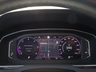 Volkswagen Passat R-Line Variant 4Motion 2.0 BIT TDI 176кВ