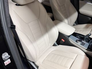 BMW X4 xDrive 30d M-Sportpakett 3.0 d 195kW