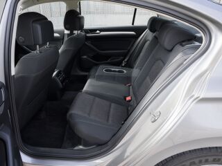 Volkswagen Passat B8 1.8 R4 TSI 132kW