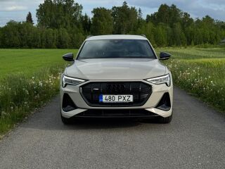 Audi e-tron S-line 55 158kW
