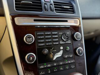 Volvo XC60 Summum 2.4 136кВ