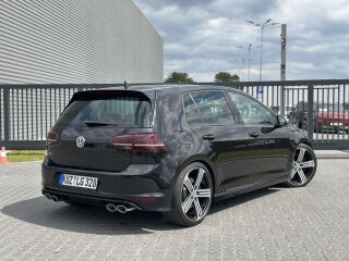 Volkswagen Golf R 4Motion 2.0 221kW