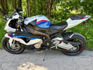 BMW S 1000 RR 142кВ