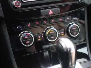 Volkswagen CC 3.6 VR6 220kW