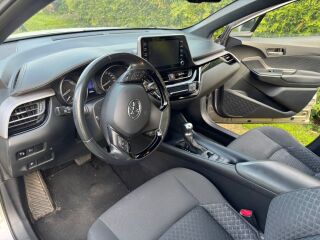 Toyota C-HR Business e-cvt hybrid 1.8 72kW