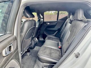 Volvo XC40 R Design 2.0 140кВ