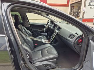 Volvo V60 Summum 2.4 158kW