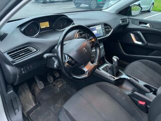 Peugeot 308 1.6 73kW
