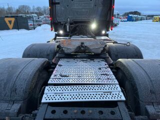 Mercedes-Benz Actros 2863 6x4 460kW