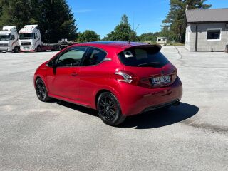 Peugeot 208 GTI 1.6 147кВ