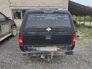 Mazda B2500 2.5 80кВ