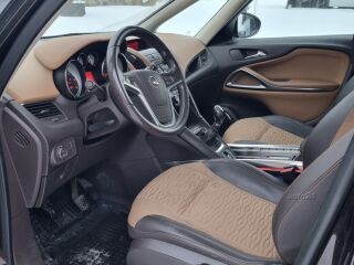 Opel Zafira Tourer 2.0 TDI 96kW