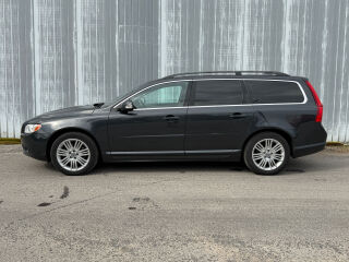 Volvo V70 Facelift Momentum 2.0 R5 D3 120кВ
