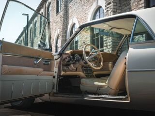 Ford Thunderbird 6.4 V8 221kW