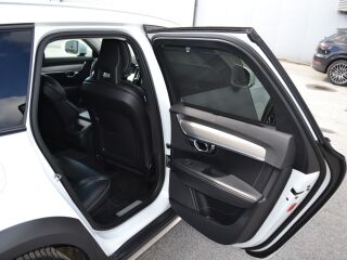 Volvo V90 Cross Country 2.0 140kW