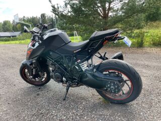 KTM 1290 Super Duke R Gen 2 V2 130kW