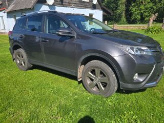 Toyota RAV4 2.0 111kW