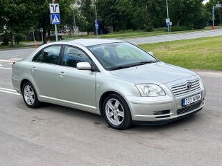 Toyota Avensis 2.0 R4 108kW