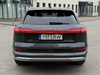 Audi e-tron 50 230kW 158kW