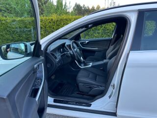 Volvo XC60 Facelift Momentum AWD MY2015 2.4 D4 133kW