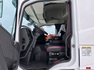 Volvo FM X 500 8x4*4 375kW