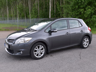 Toyota Auris Facelift 1.6 97kW