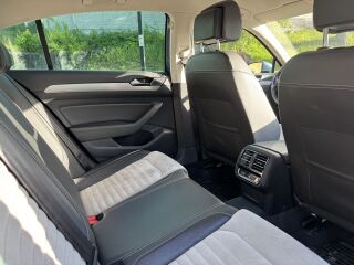 Volkswagen Passat Highline 1.8 132kW