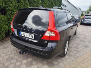 Volvo V70 MOMENTUM 2.4 R5 D5 136kW