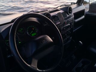 Land Rover Defender 2.4 90kW