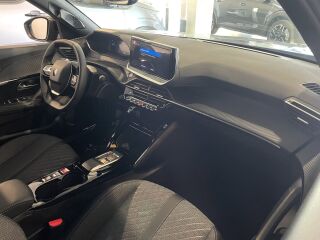 Peugeot 2008 Allure Hybrid 145 e-DCS 6 1.2 100kW