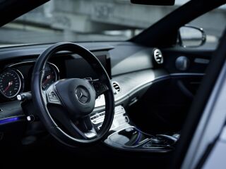 Mercedes-Benz E 350 e OVC-HEV Avantgarde 2.0 R4 155 kW/45 kW 200kW