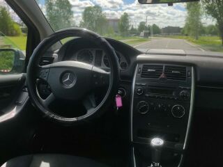 Mercedes-Benz B 180 2.0 80kW