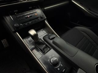 Lexus IS 300h F-Sport 2.5 133kW