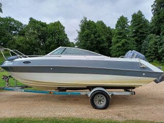 Four Winns 205 SUNDOWNER 3.3 Yamaha 225 hj V6 4-takti 165kW