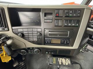 Volvo FM 370 6x2*4 278kW