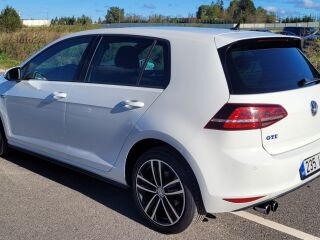 Volkswagen Golf GTE 1.4 110kW