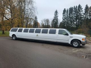 Ford Excursion Super Stretch Limousine 5.4