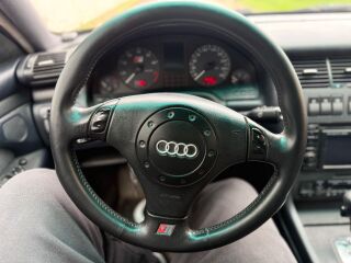 Audi A8 LIM 4.2 V8 220kW