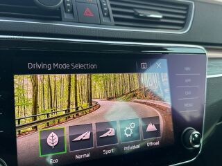 Skoda Superb Scout Combi 2.0 140kW