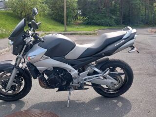Suzuki GSR 600 72kW