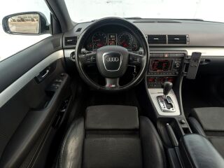 Audi A4 S line 3.2 V6 188kW