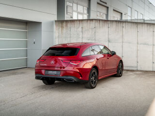 Mercedes-Benz CLA 250 e Shooting Brake AMG Night EQ 173kW