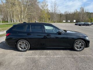 BMW 330 3.0 195kW