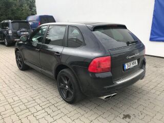 Porsche Cayenne Turbo V8 Turbo 331kW