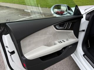 Audi S7 V8 331kW