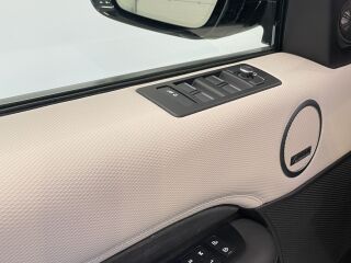 Land Rover Discovery R-Dynamic 3.0 MHEV 221kW